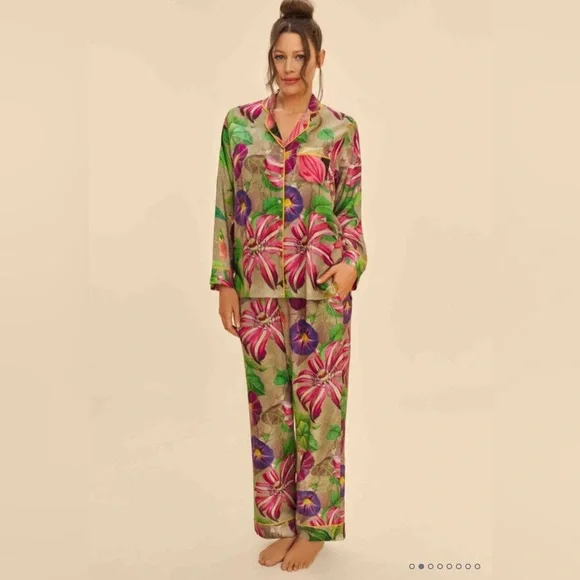 Powder UK Floral Print Women's Pajama Set - Picture 5 of 5